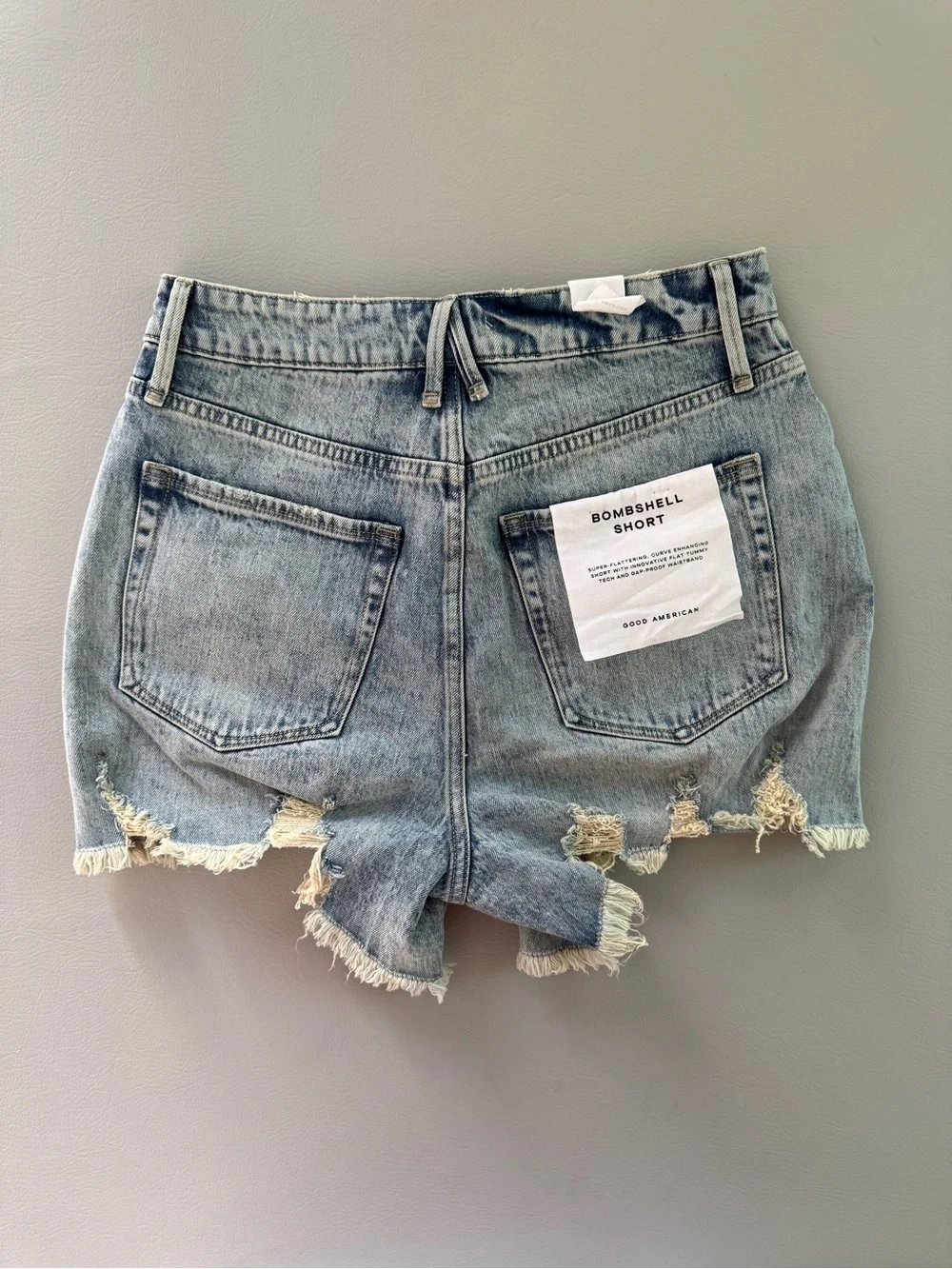 Good American Bombshell Denim Shorts Sz 6 / 28 - Distressed Bleach High Rise NEW